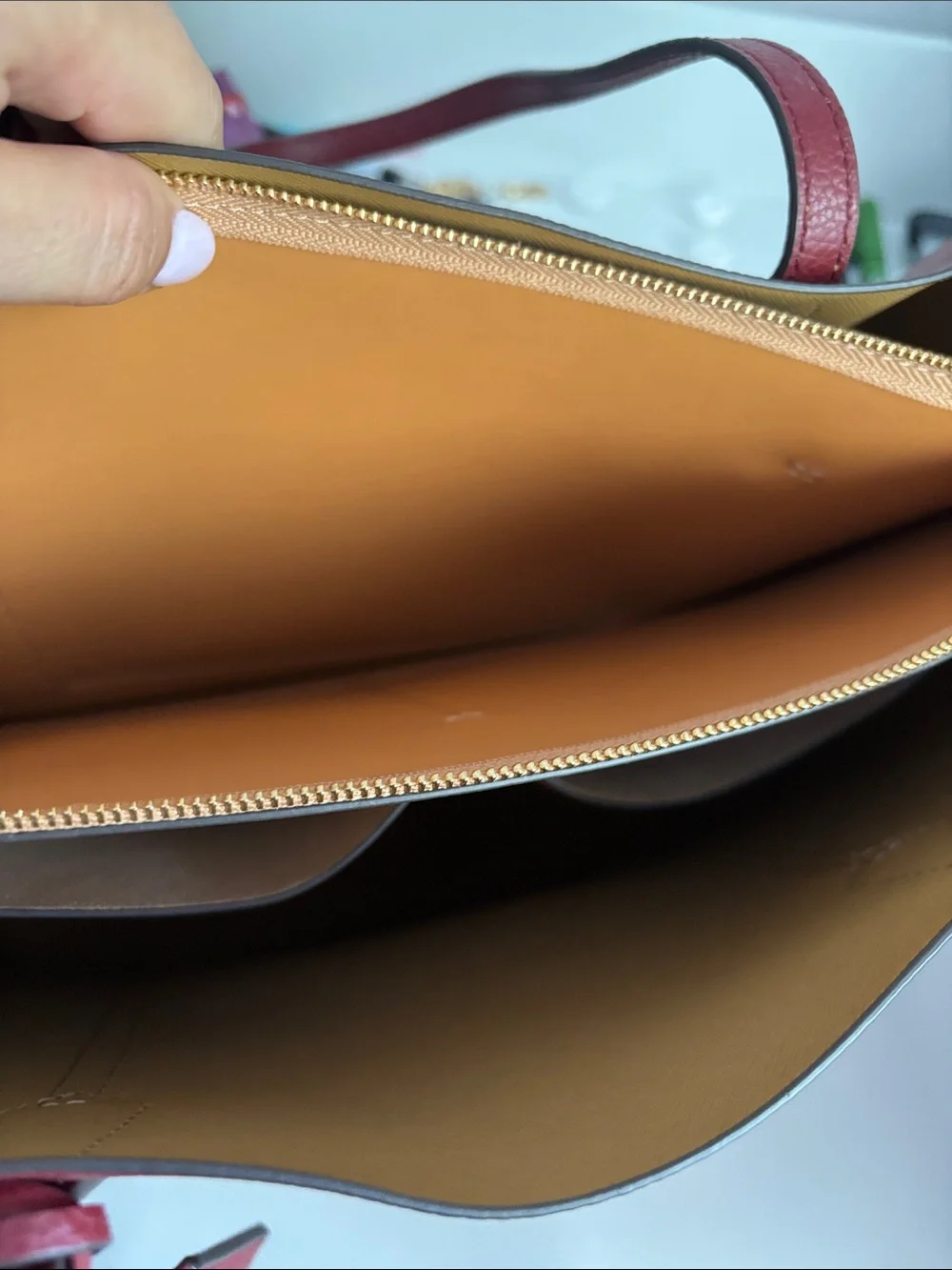 Tory Burch Perry triple compartment Leather Tote with Contrast Interior